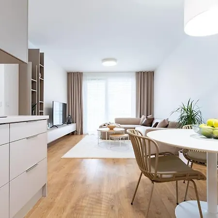 Al-park S Private Garage Parking Free, 5 Min Peso Do Centra Apartment *