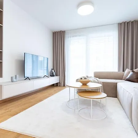 Al-park S Private Garage Parking Free, 5 Min Peso Do Centra