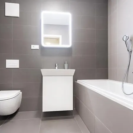 Apartamento Al-park S Private Garage Parking Free, 5 Min Pešo Do Centra *