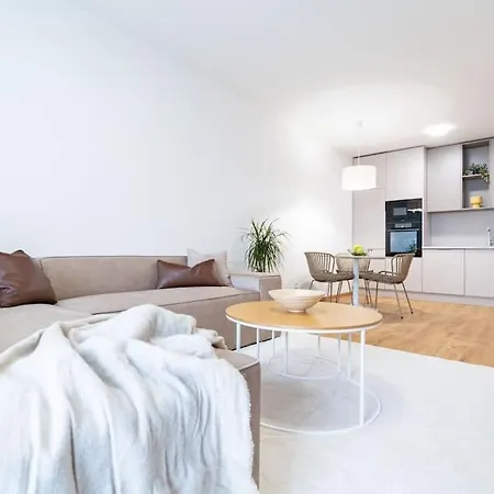 Apartamento Al-park S Private Garage Parking Free, 5 Min Pešo Do Centra Košice